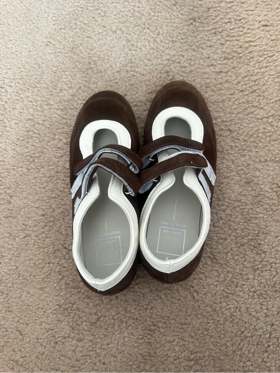 Dolce Vita Shoes - Classic Brown and White Dolce Vita Swan Mary Jane Sneakers